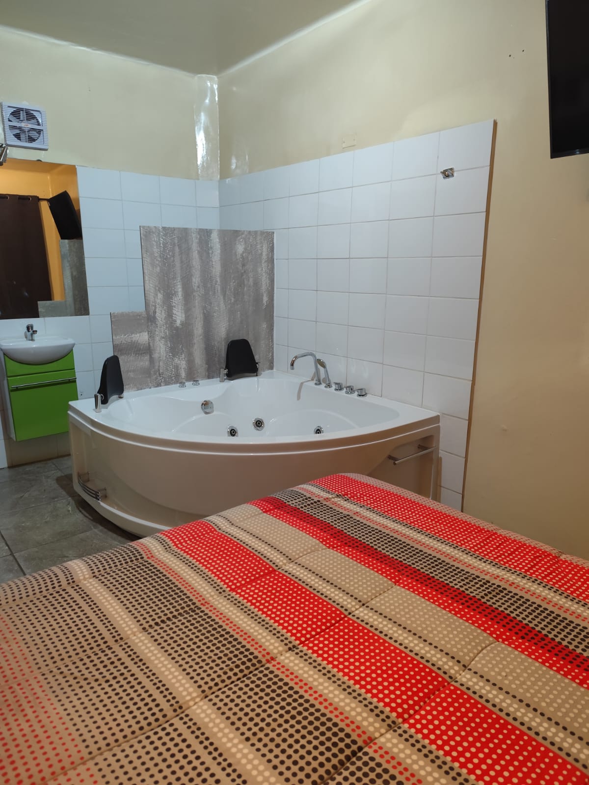 Suite Jacuzzi #2
