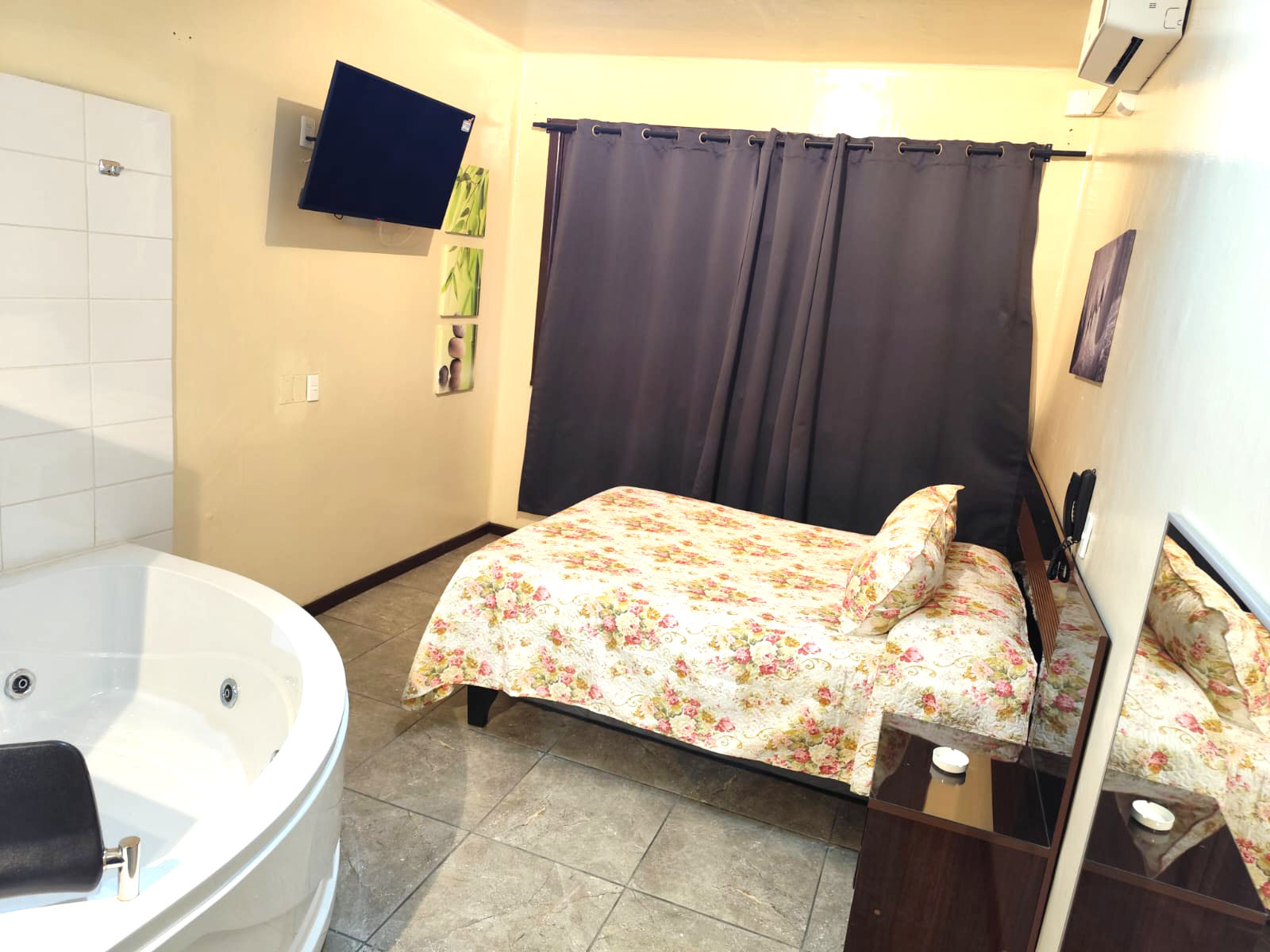 Suite Jacuzzi #2